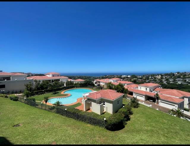 3 BEDROOM APARTMENT FOR SALE IN LA LUCIA